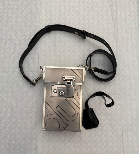 Dunhill silver metallic - ad,