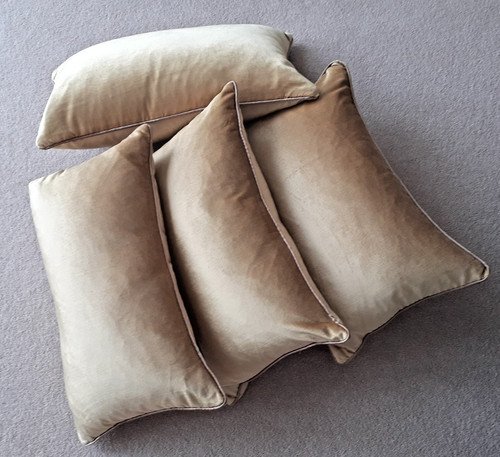 Laura ashley nigella - laura,