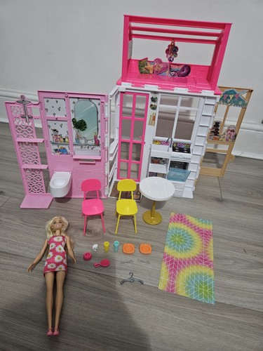 Barbie fold away - fold, with