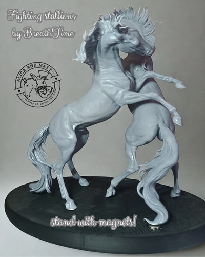Fighting stallions resin - fighting,