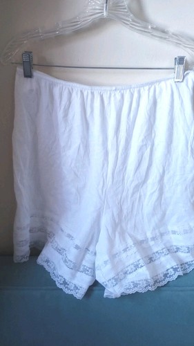 Vtg velrose white lace trim - velrose,