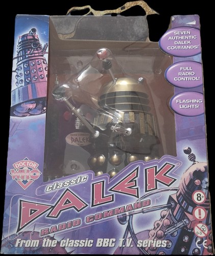 Doctor who classic darlek - doctor,