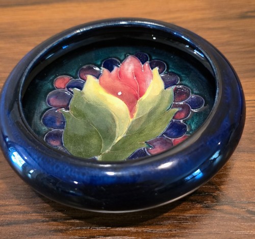 Antique moorcroft leaf - antique,