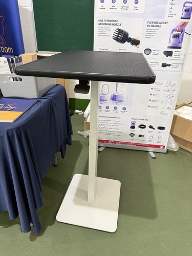 Small pneumatic grooming - grooming, table