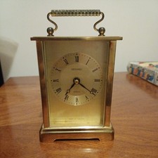 QUALITY VINTAGE METAMEC QUARTZ