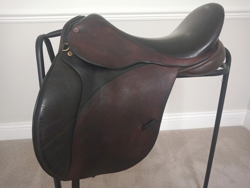 Saddle wide fitting - wide,