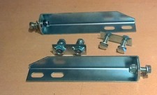 LAND ROVER DEFENDER 90/110 FRONT SEAT BELT MOUNT ANCHOR - NRC9695/9696 - PAIR