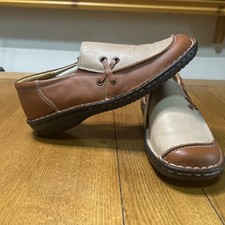 Loretta Men’s Hand Made