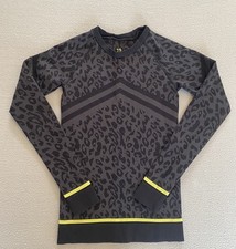 SWEATY BETTY TOP SZ X SMALL GREY LEOPARD SKI SNOW THERMAL WOMEN RUN WALK WINTER