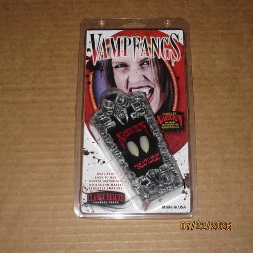 New vampire fangs - by, scarecrow