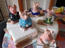 Wade Pigs NATWEST PIGS FULL SET OF 5 PIGGY BANKS with original stoppers