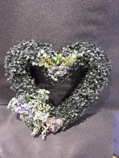 Heart shaped dark green - shaped,dark,