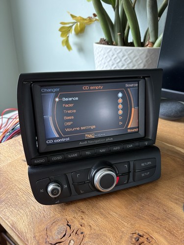 Audi head unit sat nav - head,