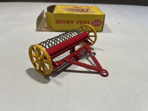 Dinky toys 324 hay rake - #324,