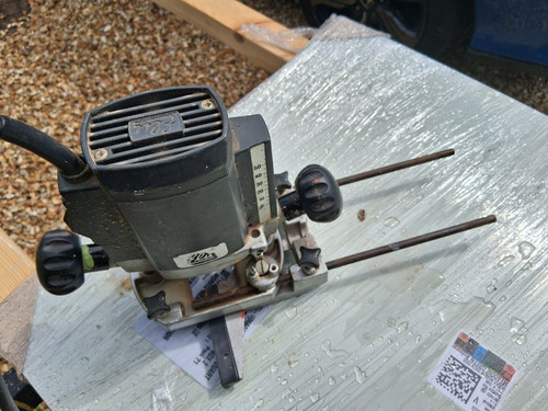 Elu corded electric router - electric,