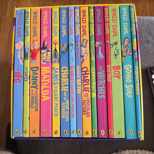 Roald dahl book box set - book,