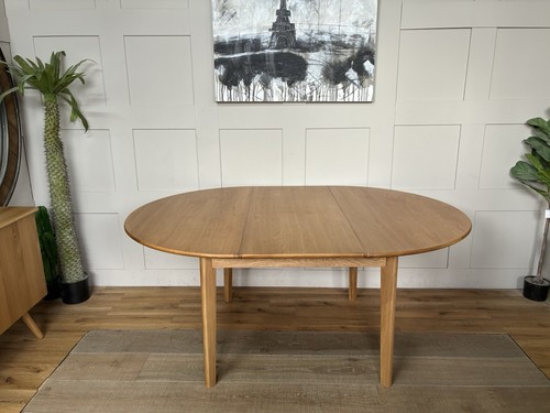 Fishe llly wright oak round - &,