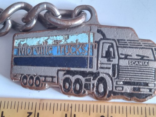 Vintage old keyring metal - old,