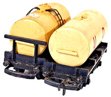 Tri-ang TT Gauge 2x  T. 103 UD Tankers Precision Scaled Model Railways Rolling