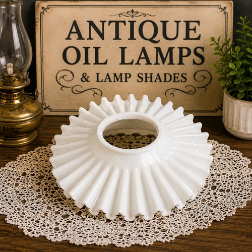 Vintage milk glass ruffled - milk,