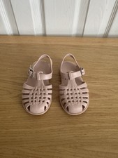 Juju jelly sandals  Size 4