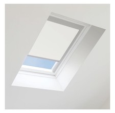 B&Q ROOF /SKYLIGHT BLACKOUT ROLLER BLIND SUITABLE FOR VELUX WINDOWS SIZE GGL-C02