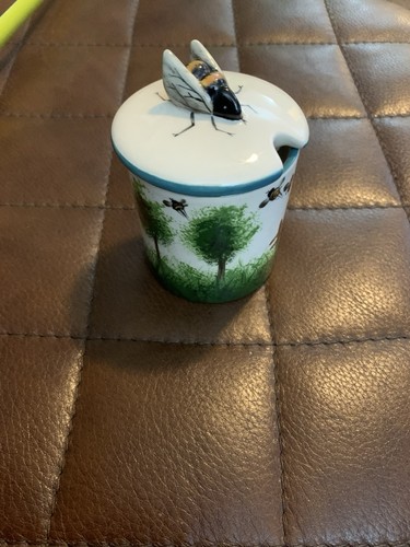 Griselda hill pottery beehive - griselda,