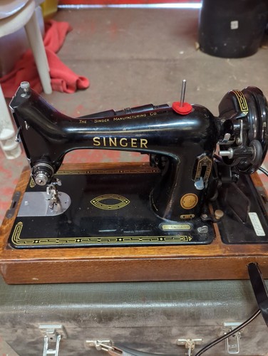 Singer sewing machine 99k 1956 - machine,