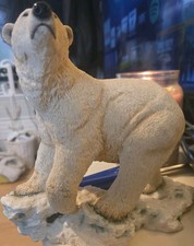 Sherratt & Simpson Polar Bear Walking On Snow Figurine No. 55391