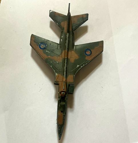 Linthoy jaguar military - linthoy, b.a.c.