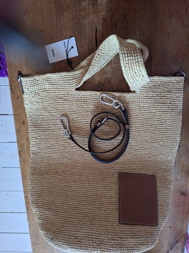Loewe slit raffia tote bag - slit,