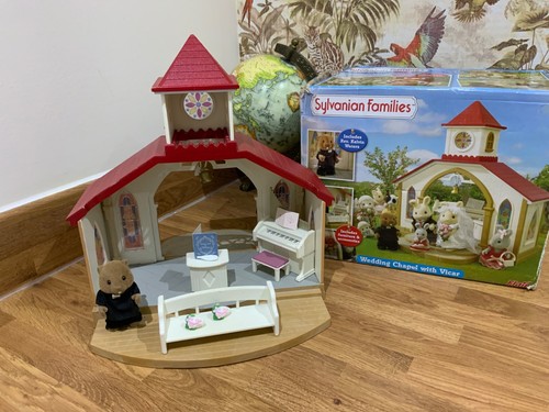Sylvanian families calico red - families,