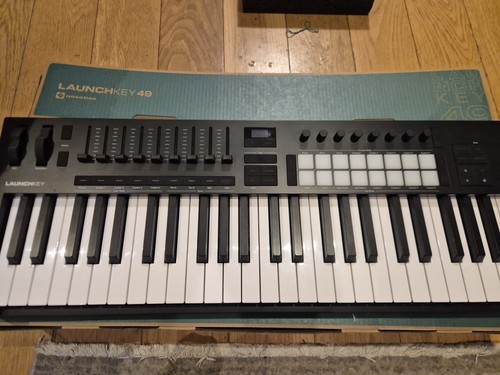 Novation launchkey mk4 usb - 49,