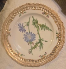 Royal Copenhagen FLORA DANICA Pierced 9" Lunch Plate 1st Quality 19th Century