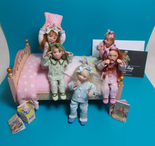 Dolls house miniature set - house, of