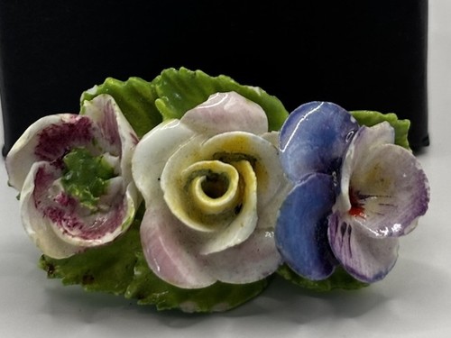 Vintage floral bone china pin - floral,