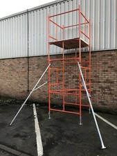 2 X SCAFFOLD TOWER OUTRIGGERS / STABILISERS
