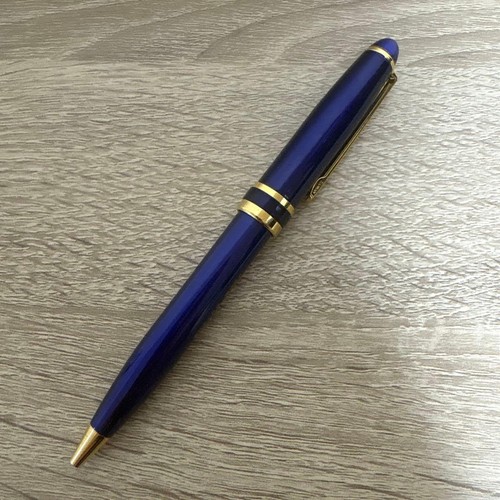 Discontinued old model - old,