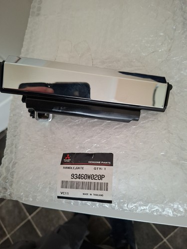 Mitsubishi l200 tailgate - mitsubishi,