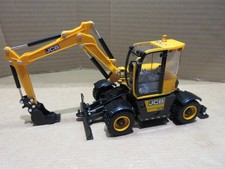 Britains JCB Hydradig