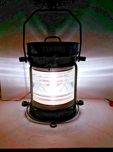 Ships anchor light tung woo - light,