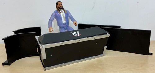 Wwe breakable commentary table - breakable,