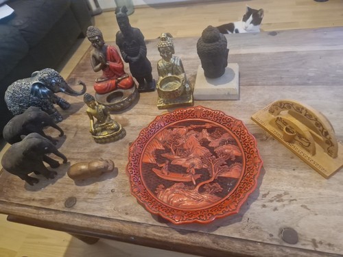 Job lot buddha and - job-lot,