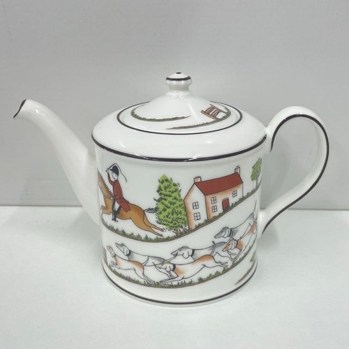 Wedgwood hunting scenes teapot - scenes,