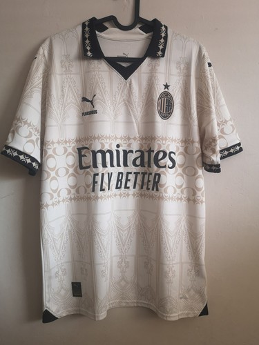 Milan pleasures football - ac,