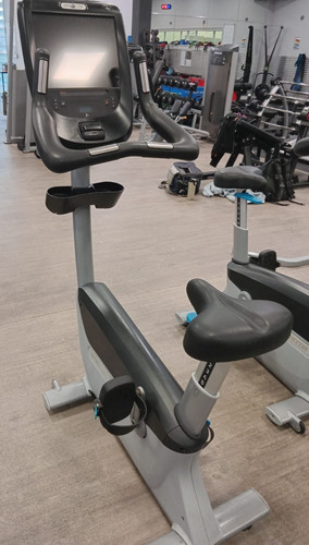 Precor upright bike 885 with - precor,