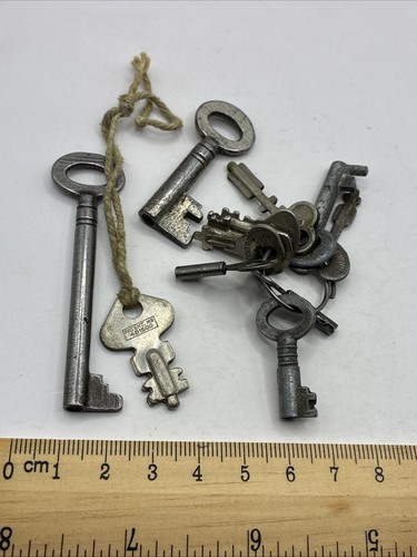 Vintage antique skeleton - antique,