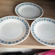 Pyrex Chelsea Round Bordered