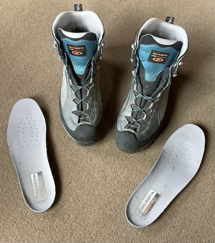 Scarpa mountaineering boots - mountaineering,