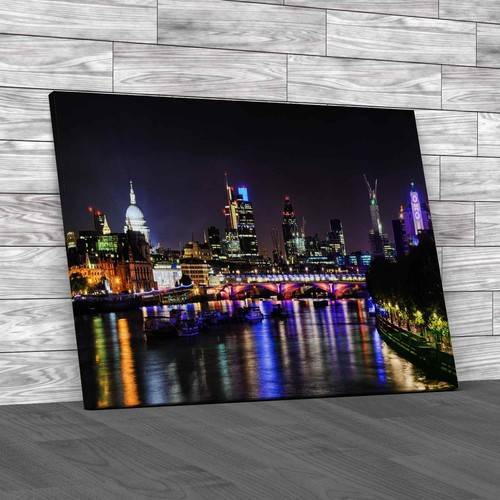 London skyline night - london, by